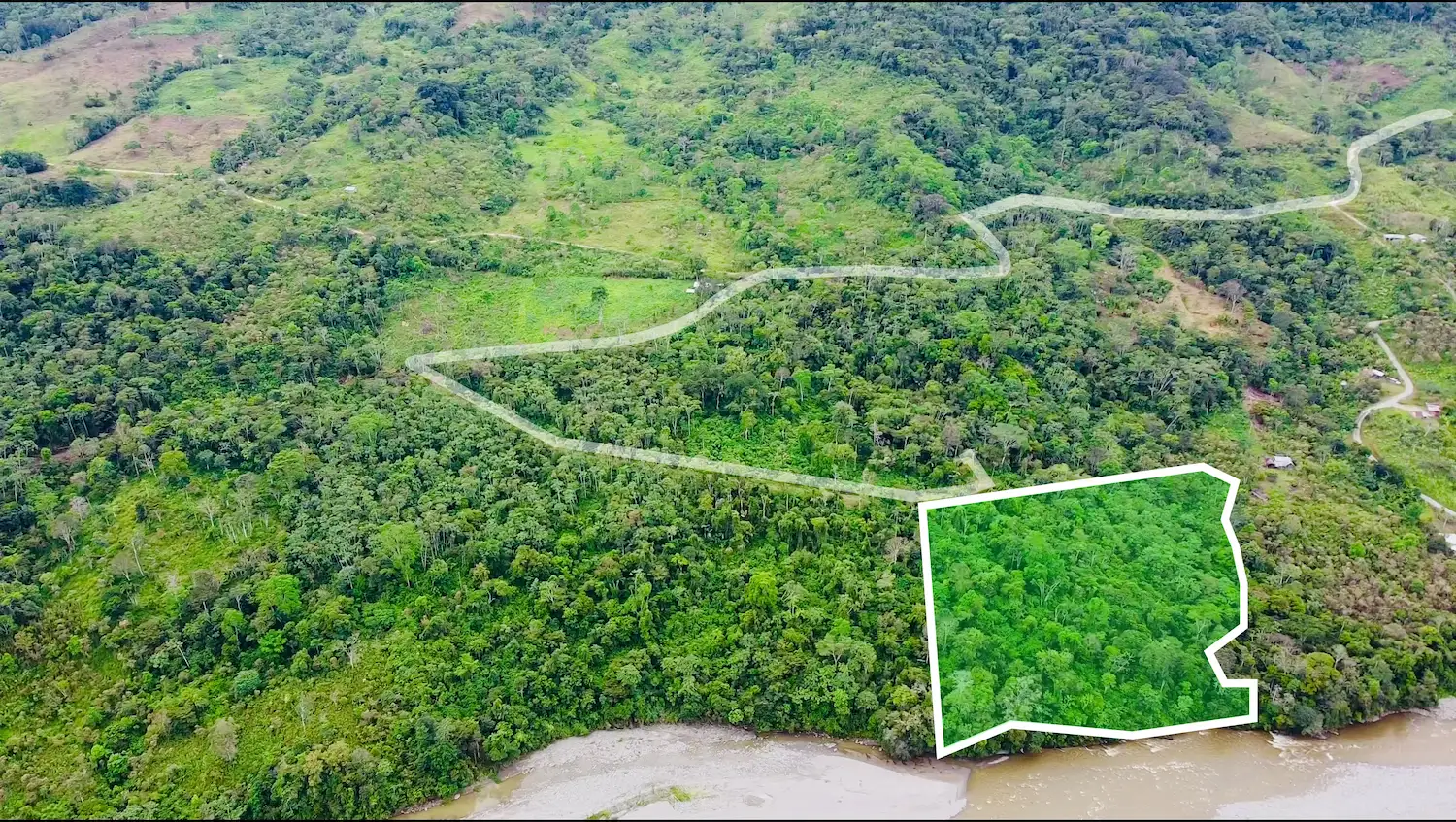 Terreno 2 Hectáreas - Vía Cuchipamba